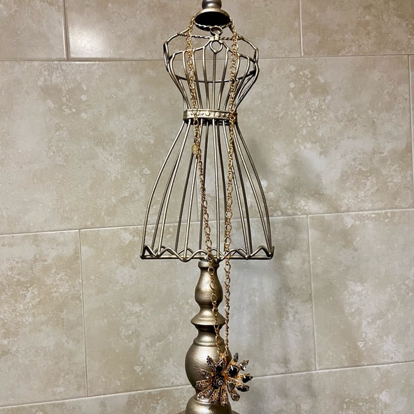 Erickson Beamon Target rhinestone pendant necklace - Picture 2 of 4